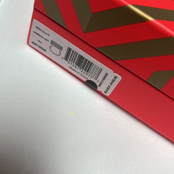 Gunmetal studded cuff bracelet - Picture 4 of 4